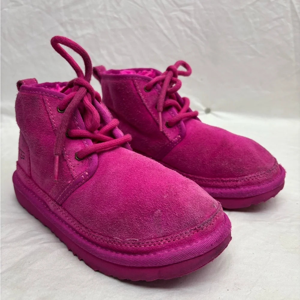 UGG Kids Neumel neon pink size 1 for little girl